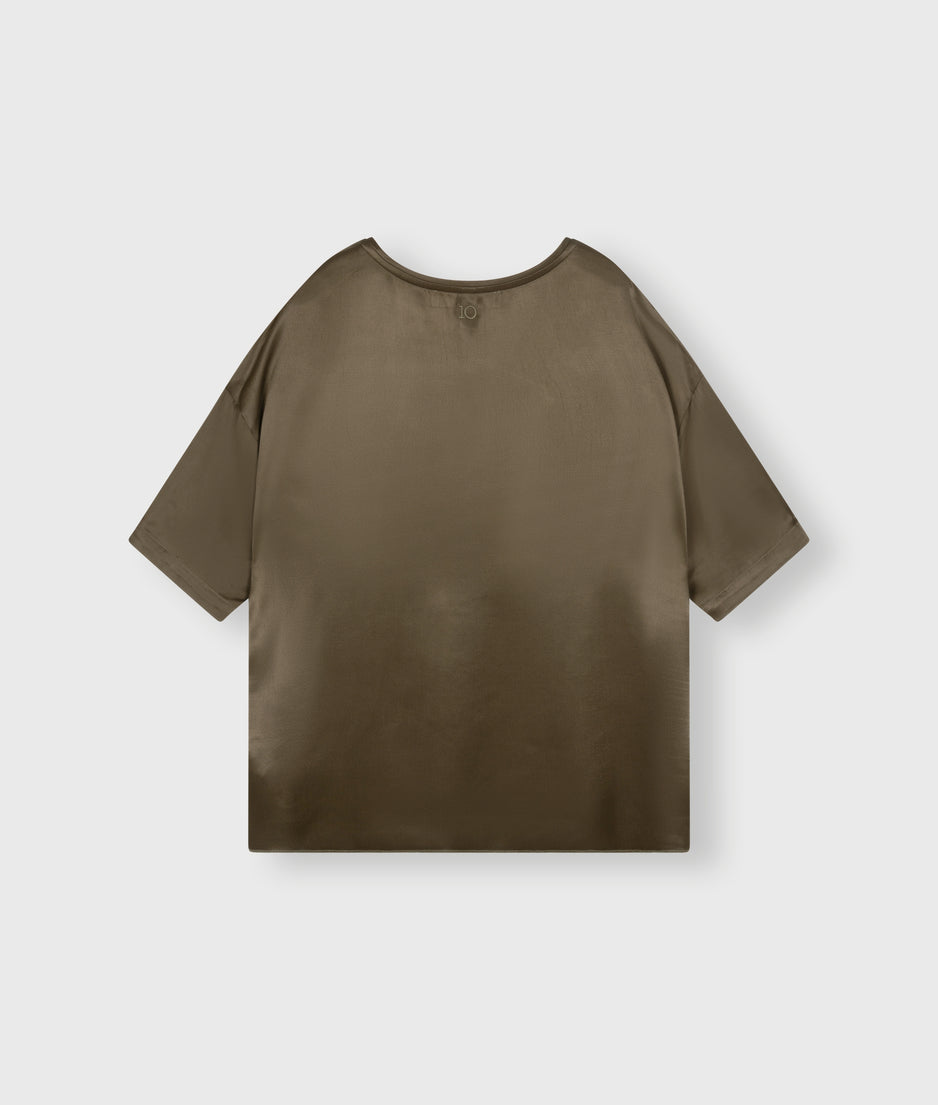 satin tee | dark moss