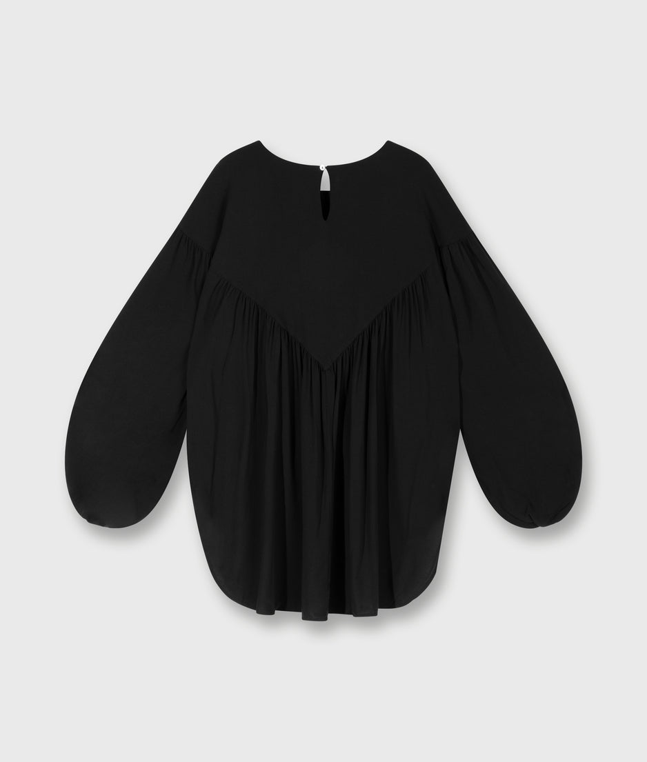 puffy blouse | black