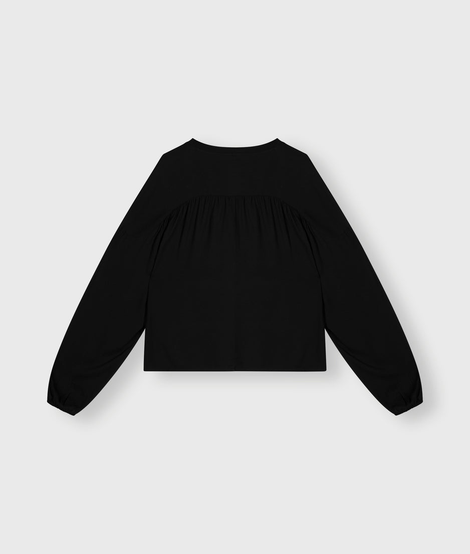 flowy blouse gathering | black