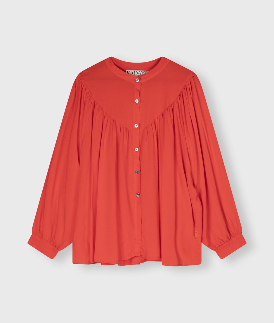 flowy pleated blouse | poppy red