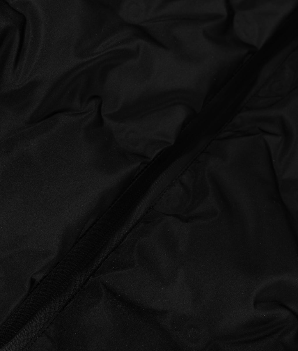 the iconic coat | black