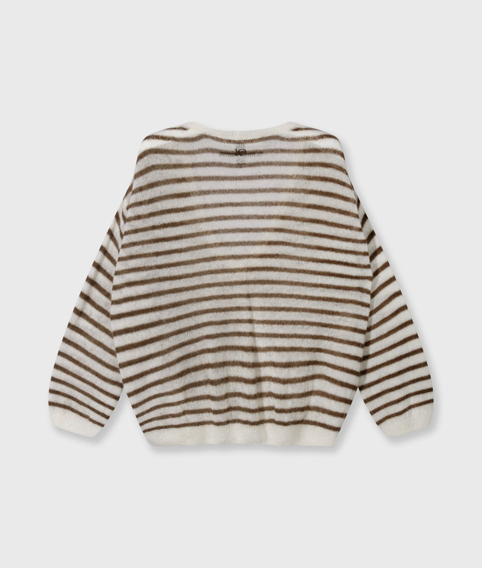thin v-neck knit sweater | dark truffle/ecru