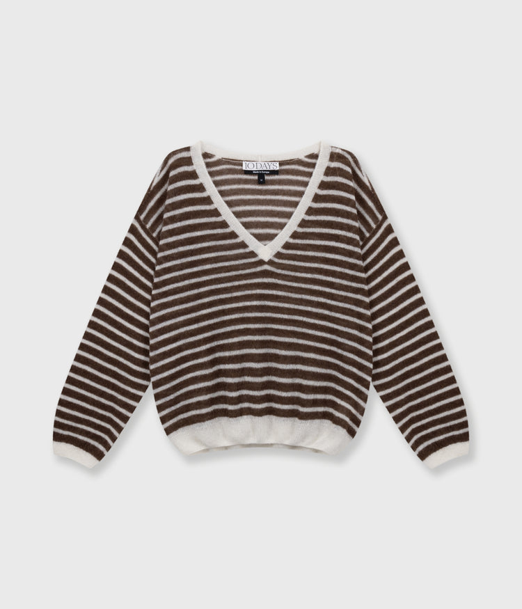 thin v-neck knit sweater | ecru/dark truffle