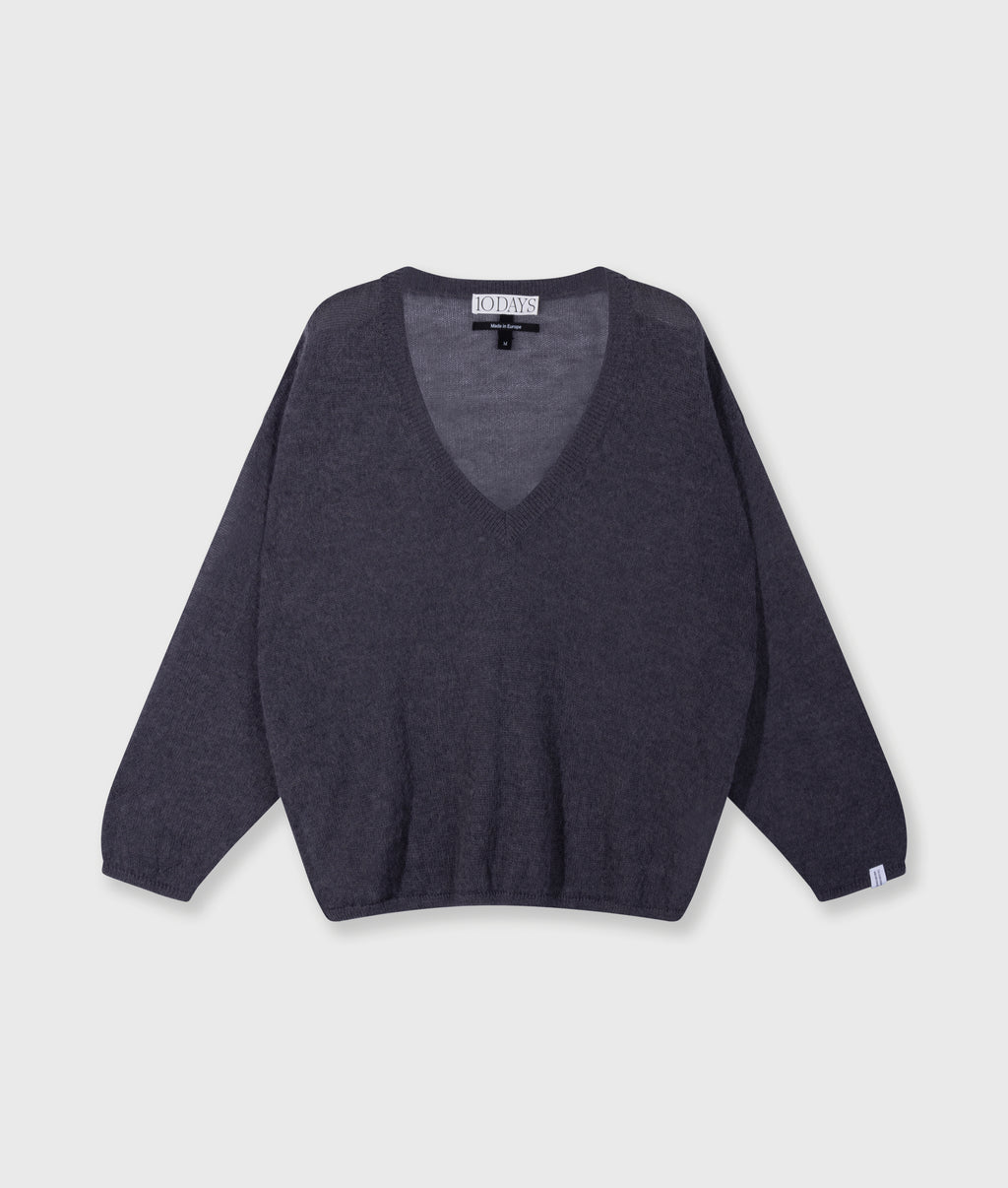 thin v-neck knit sweater | steel blue