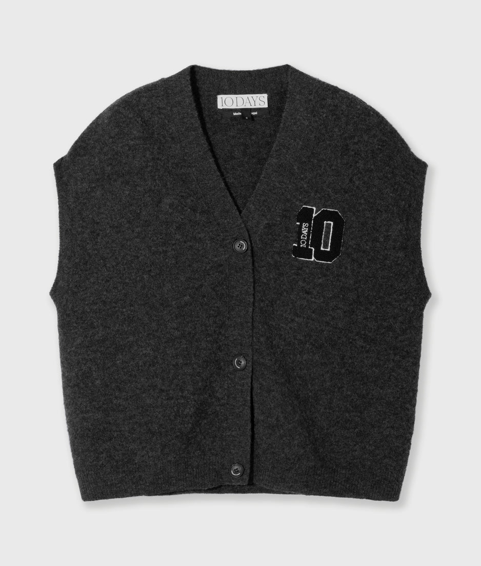 soft v-neck knit gilet | antra melee