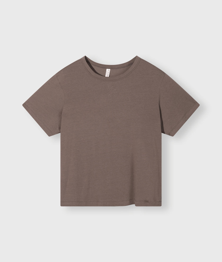petite tee modal | moonrock