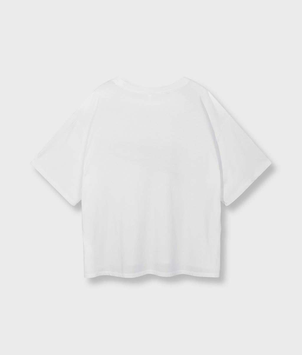 believe tee | white