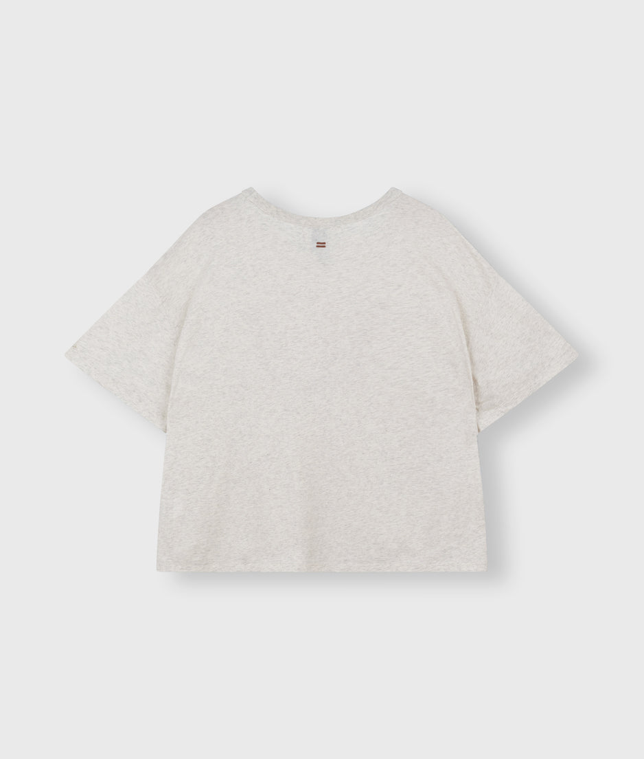 dropped shoulder tee | soft white melee