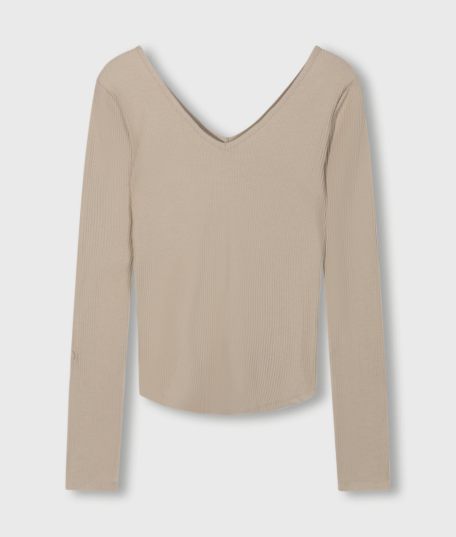v-neck long sleeve ballet top | rope