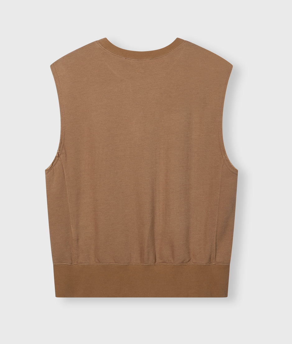 sleeveless sweater | cedar brown
