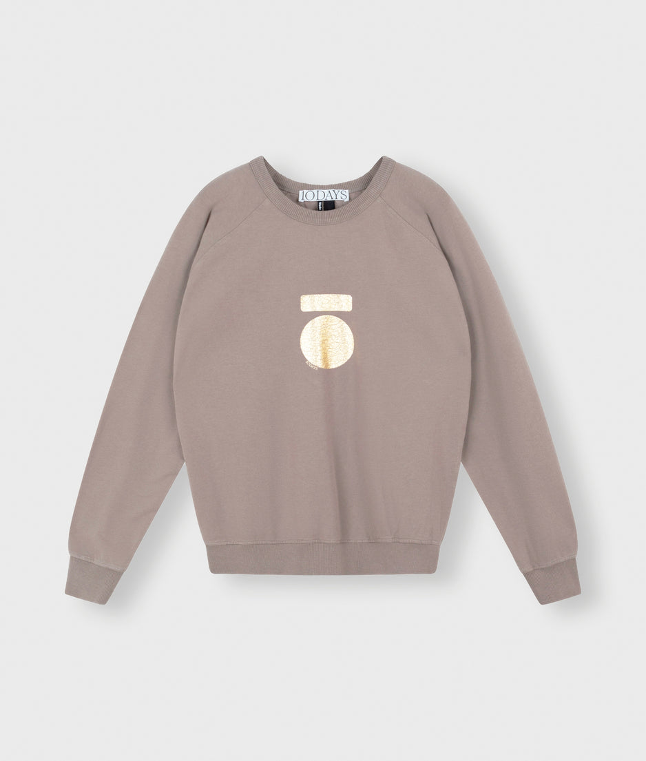 10 days shop icon sweater