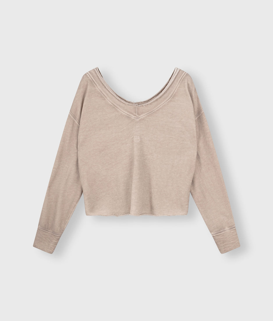 double v-neck sweat | sepia sand