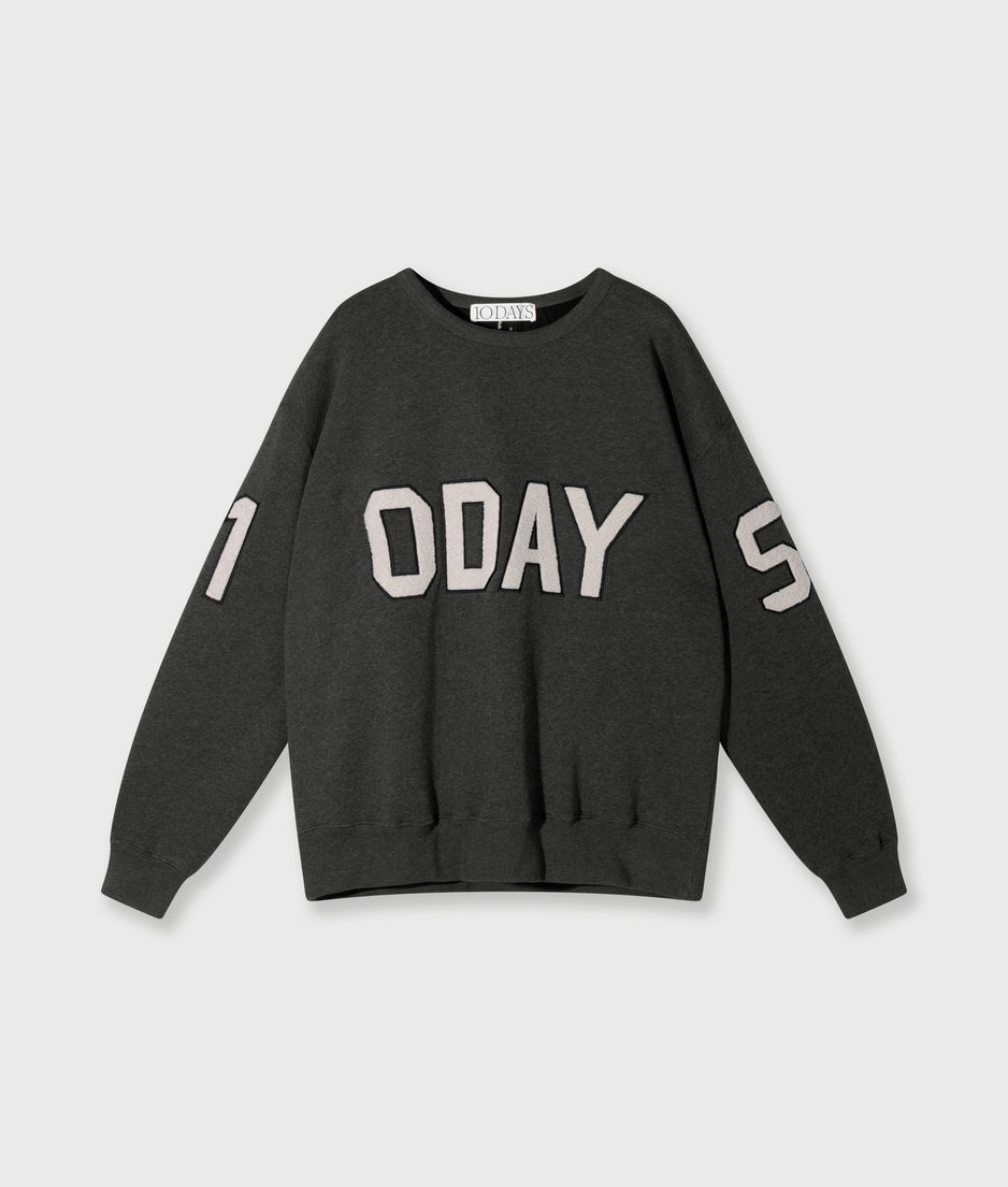 statement sweater logo patch | antra melee