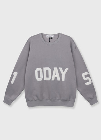 statement sweater logo | light graphite