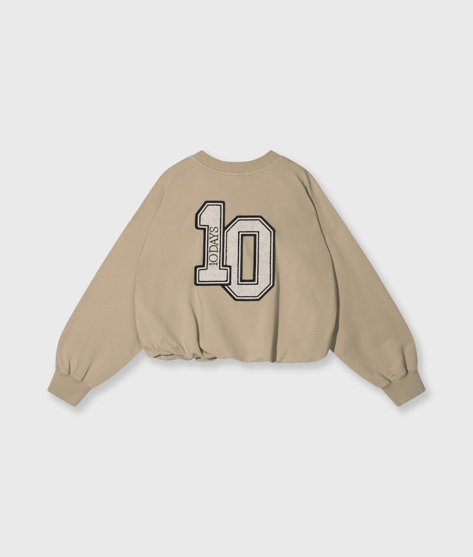 pleated sweater 10 | earth