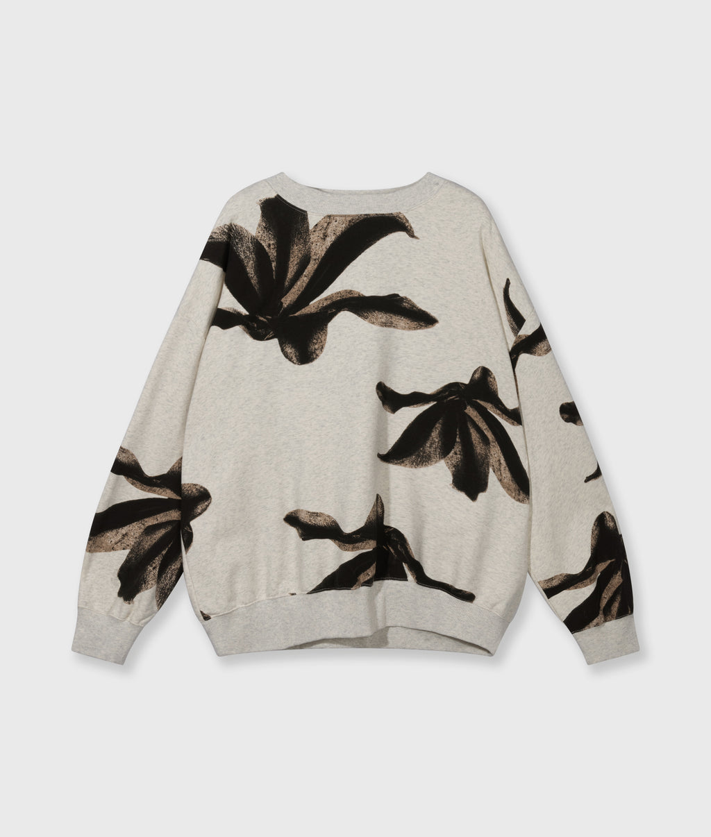 sweater flower | soft white melee