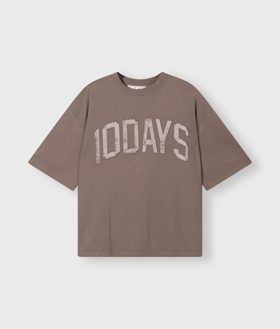short sleeve sweater | moonrock
