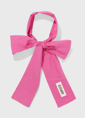 pussy bow | bright pink