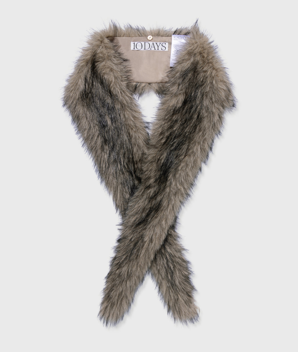 two tone fluffy scarf | light natural