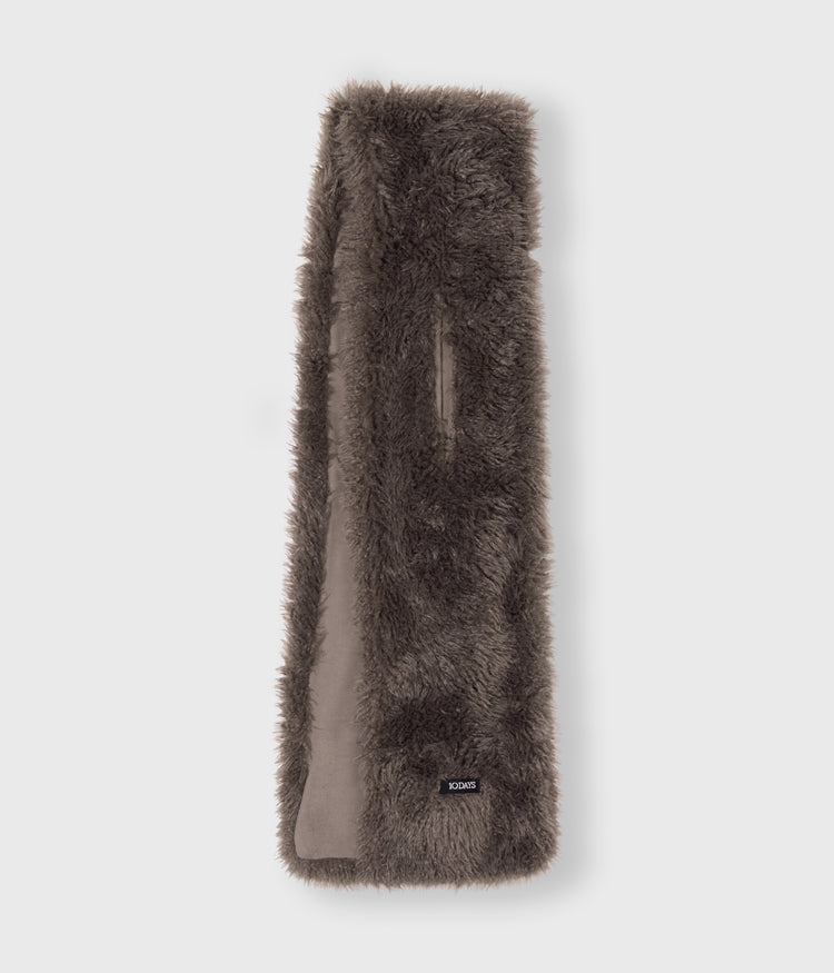 furry scarf | moonrock