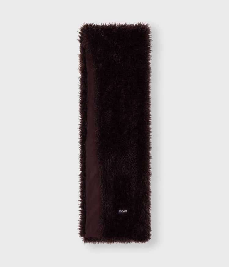 furry scarf | deep wine