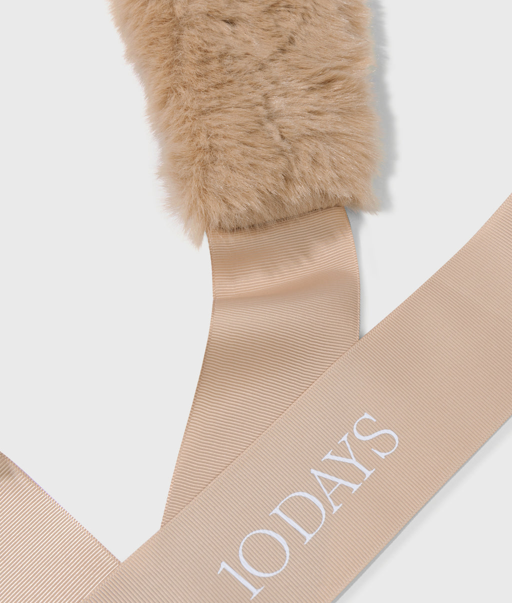 fluffy scarf | grey mango