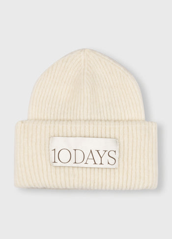 soft knit beanie | ecru