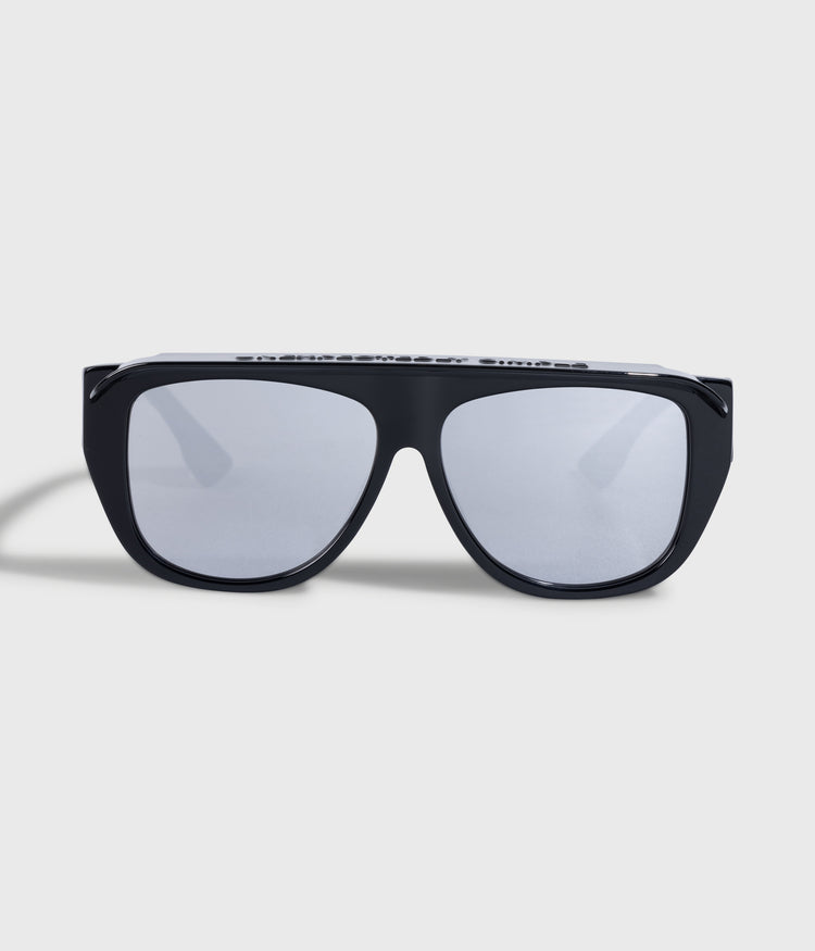 the statement sunglasses | black