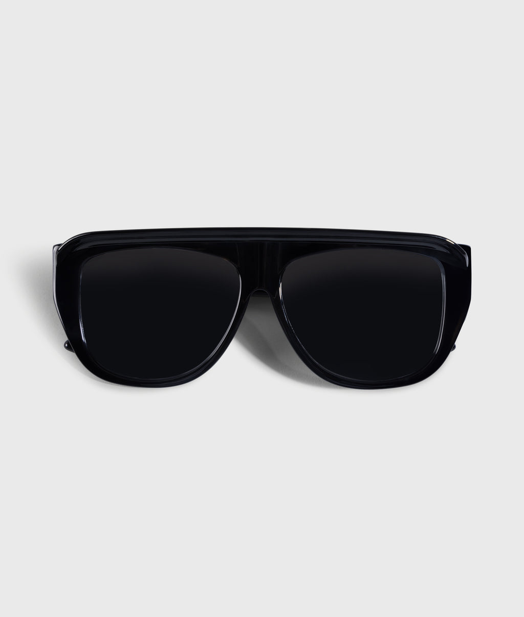 the statement sunglasses | black