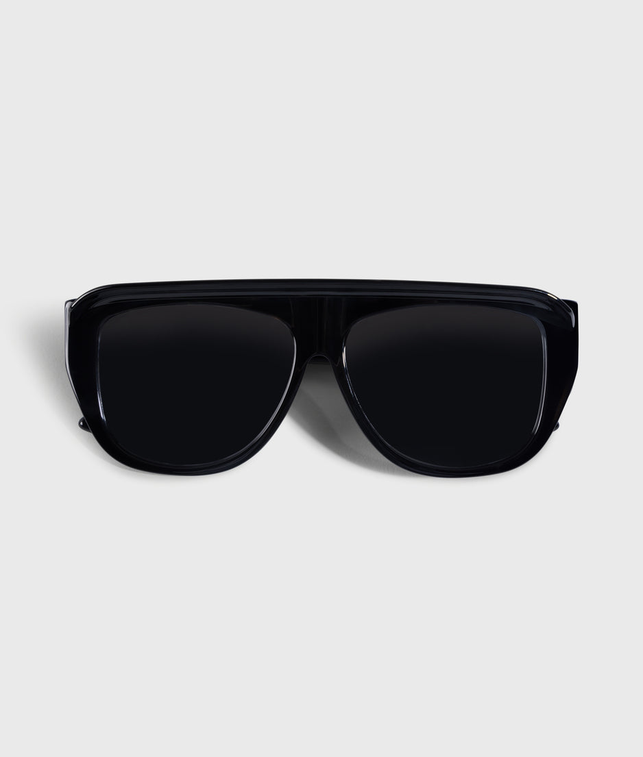 the statement sunglasses | black
