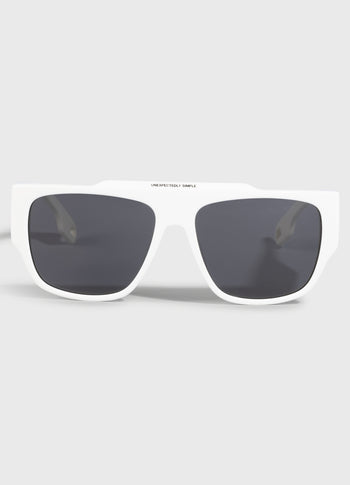 the iconic sunglasses | ecru