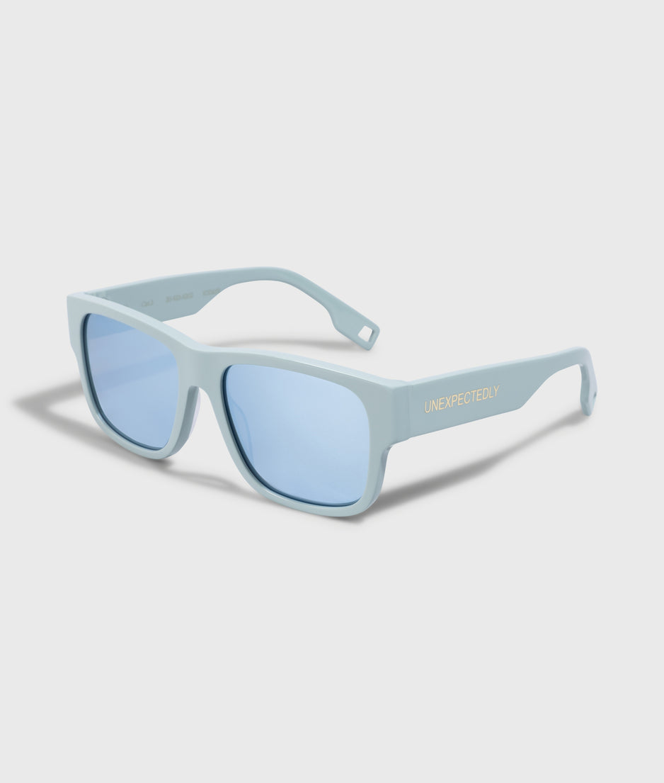 the essential sunglasses | blue haze