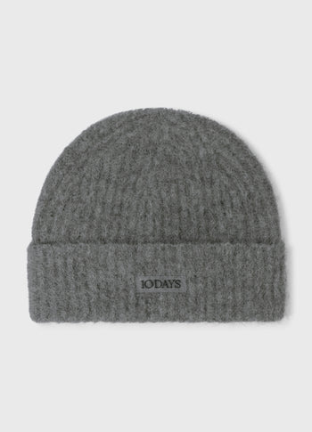 hairy beanie | grey melee