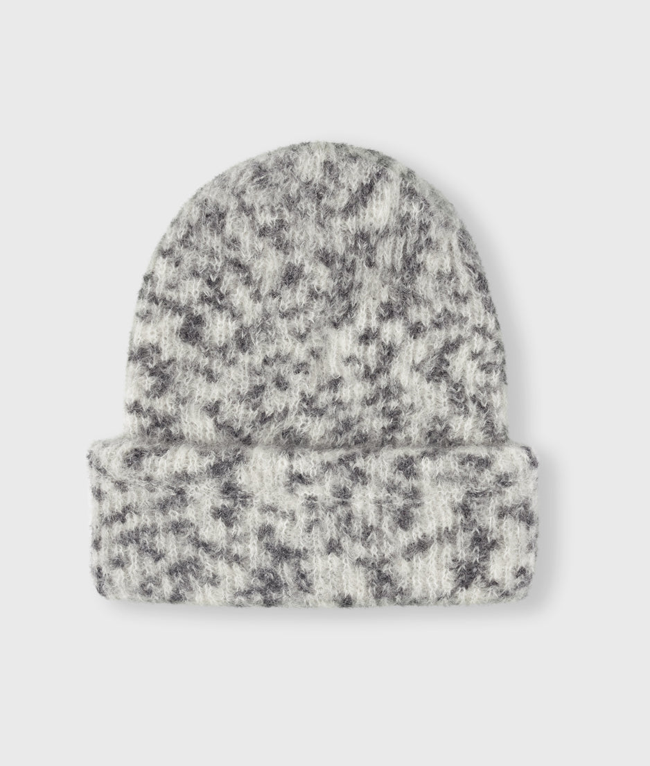 knitted beanie leopard | warm white