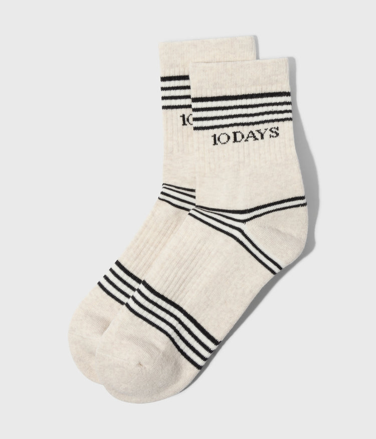 socks stripes | soft white melee