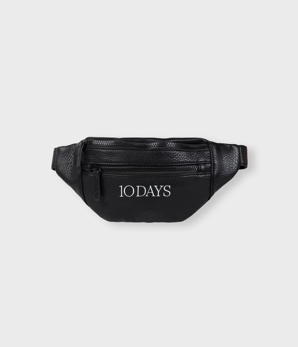 fanny pack | black