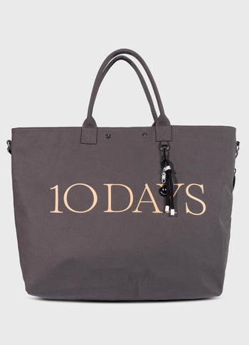 canvas shopper | oil