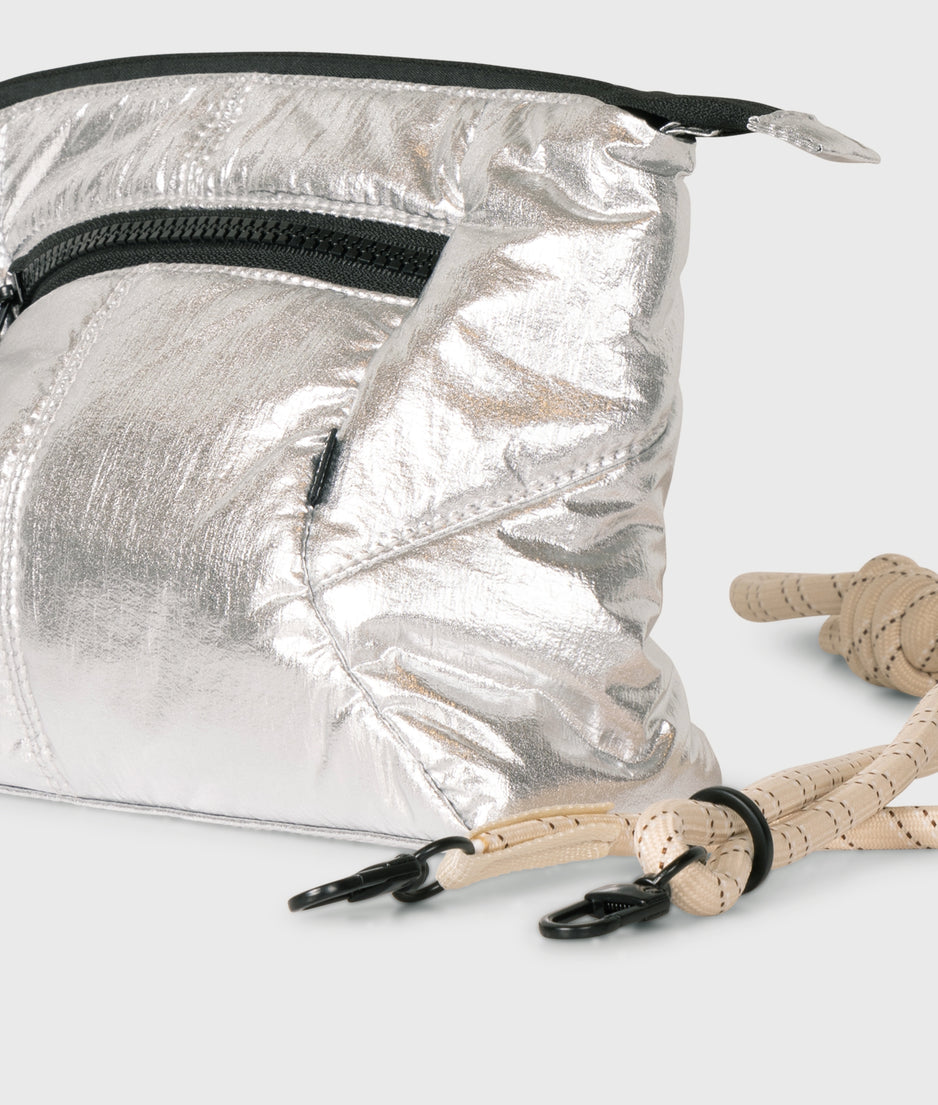 banana mini pouch | silver