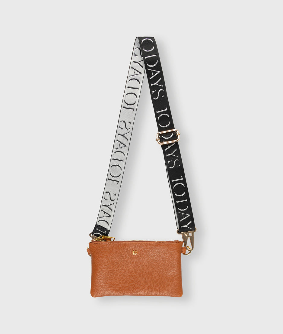 mini pouch fringe | saddle brown