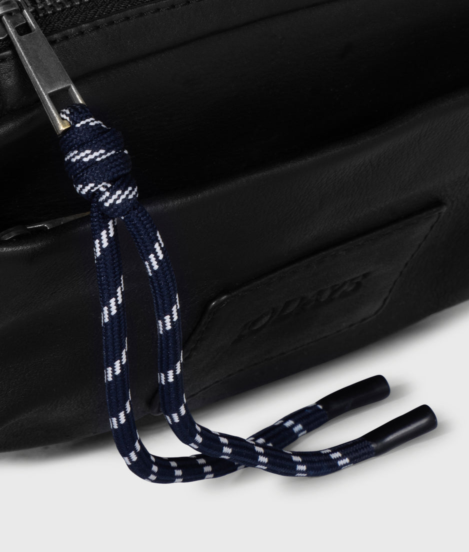 leather fanny pack | black