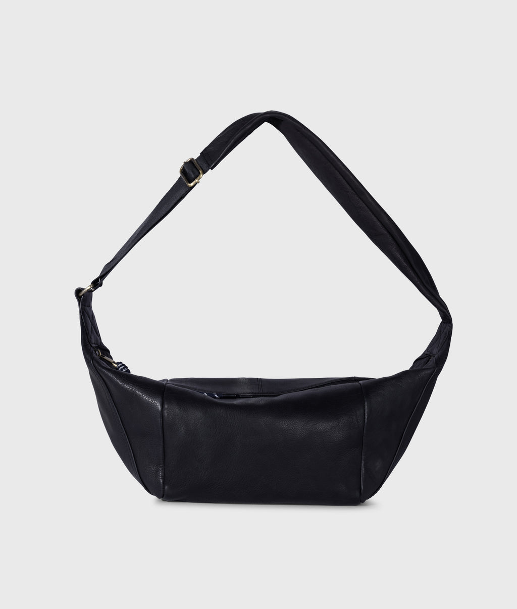 leren banana bag | black