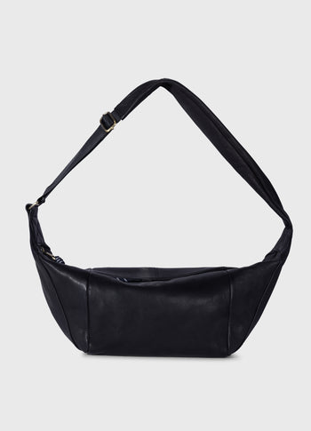 leather banana bag | black