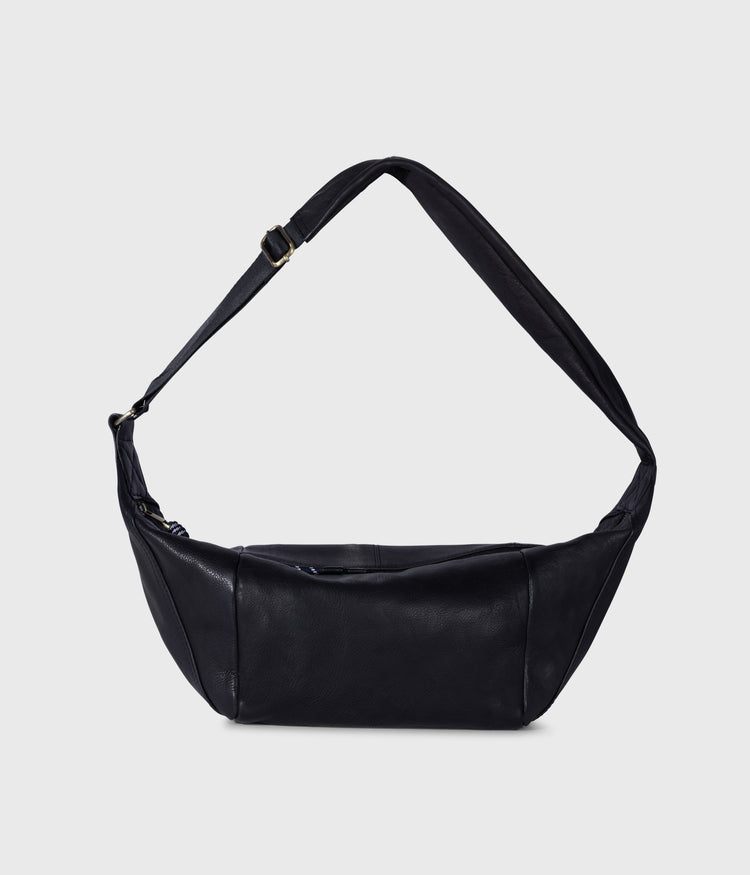 leather banana bag | black