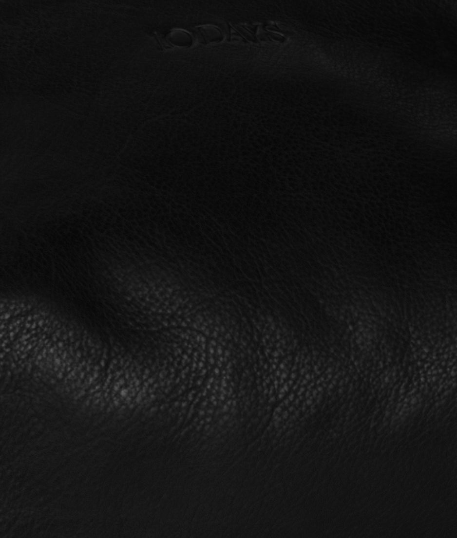 leather banana bag | black