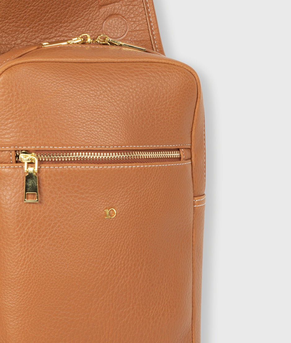 cross body bag | saddle brown