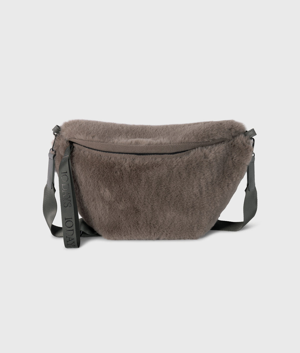Fluffy Crossbodytas | portobello