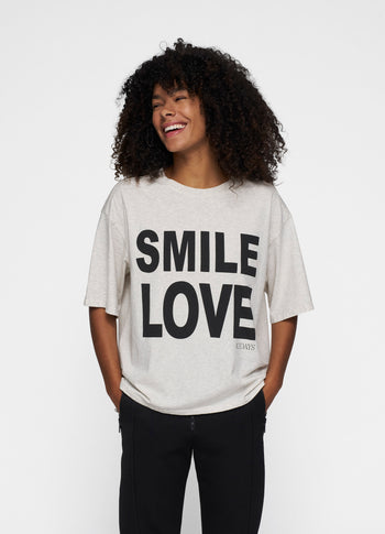 statement tee smile love | soft white melee