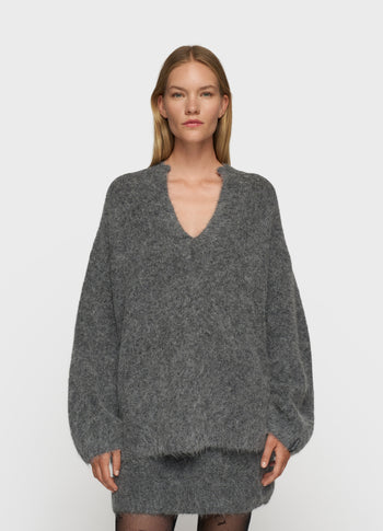 v-neck hairy knit sweater | antra melee