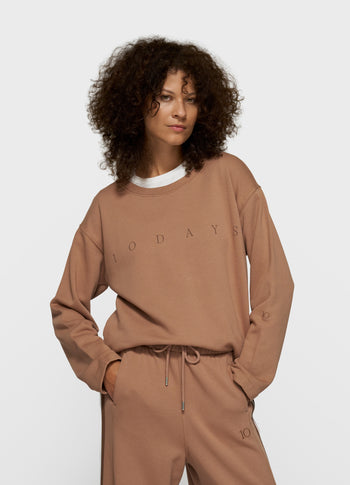 clean sweater logo | fudge