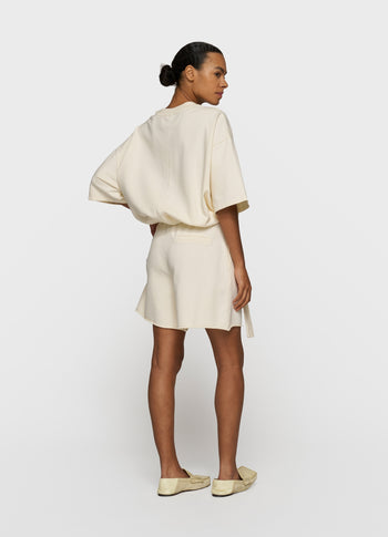 belted shorts fleece | soft vanilla